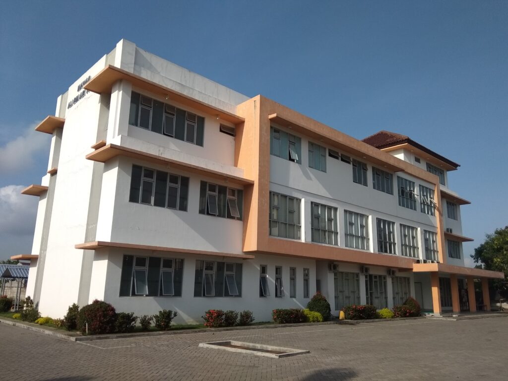 gedung - tampak depan